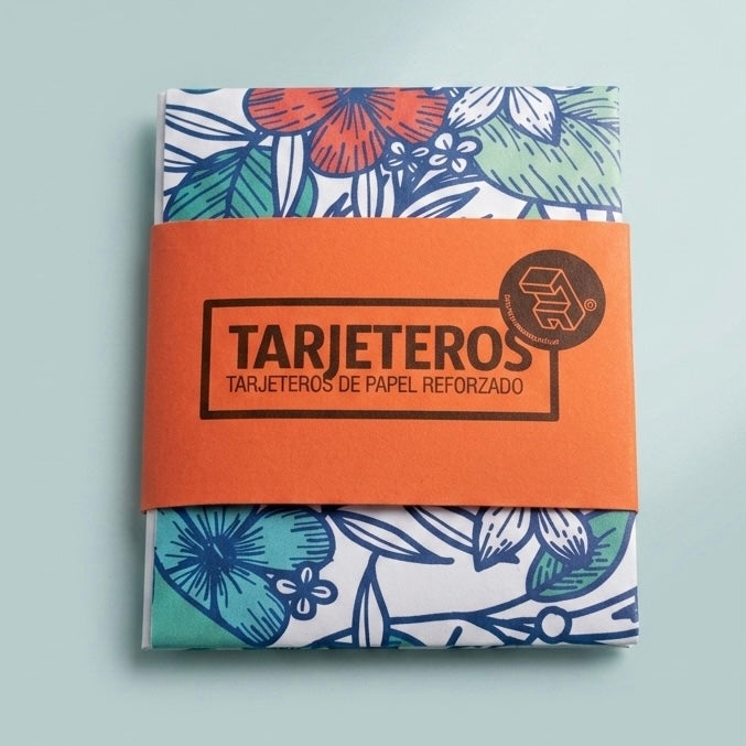 Tarjetero doble slim bifold de papel reforzado ilustración Flores Tropicales por Proyecto Ensamble 2