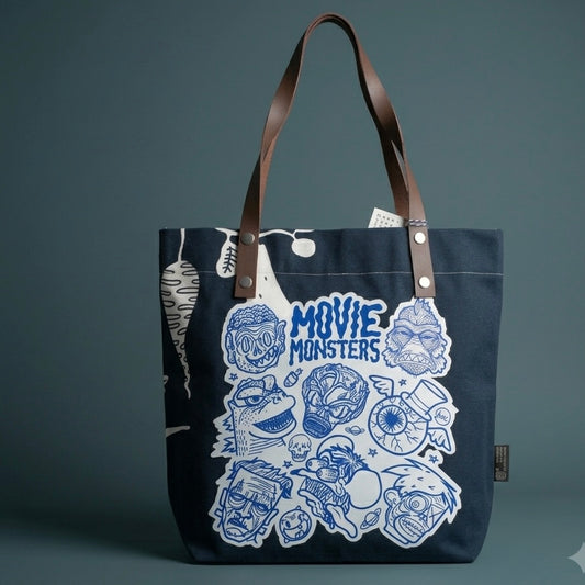 Bolsa de tela tote bag negra ilustración Movie Monsters El Jardín del Culto Edición Ilustrada por Proyecto Ensamble